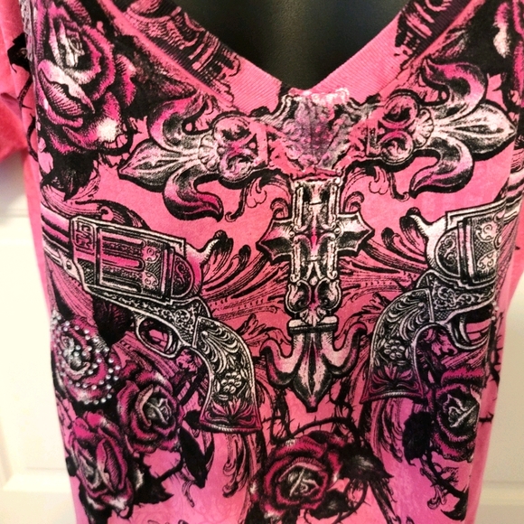 Pretty pink really cool t-shirt from Rebel - Picture 2 of 7